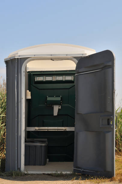 Best Portable restroom trailer rental  in Wright, FL